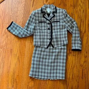 In excellent, like-new condition, Valerie Stevens Skirt Suit